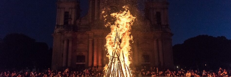 Feu de la Saint-Jean à Versailles